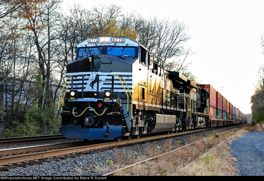 NS 4770 on 21W